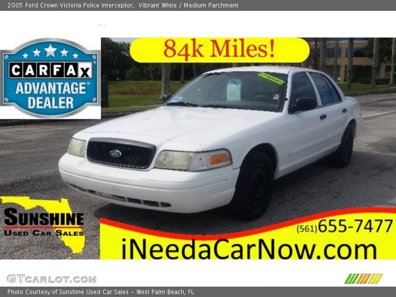 Vibrant White / Medium Parchment 2005 Ford Crown Victoria Police Interceptor