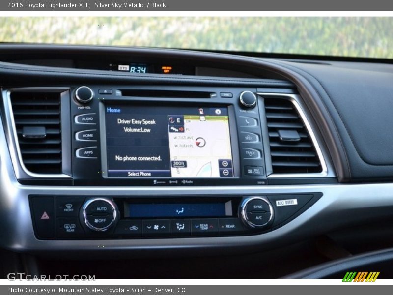 Silver Sky Metallic / Black 2016 Toyota Highlander XLE