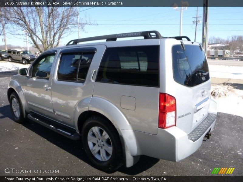 Silver Lightning Metallic / Graphite 2005 Nissan Pathfinder LE 4x4