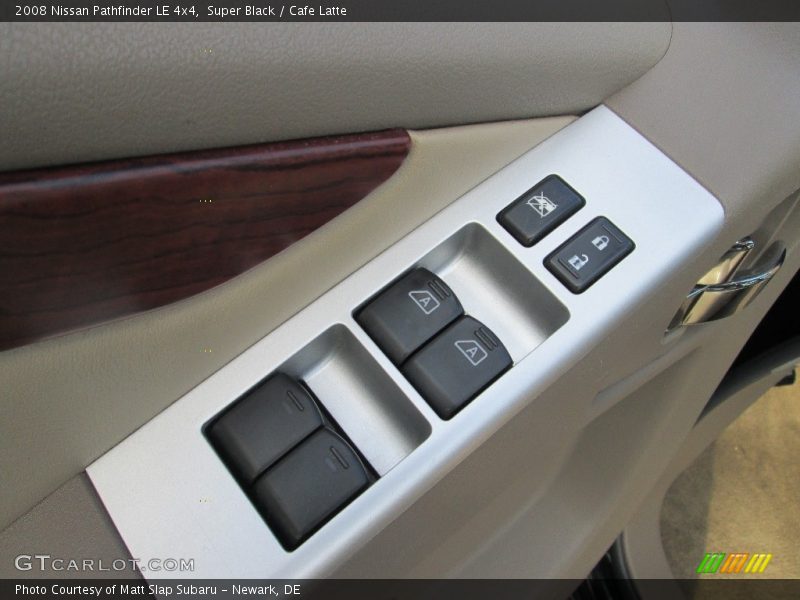 Super Black / Cafe Latte 2008 Nissan Pathfinder LE 4x4