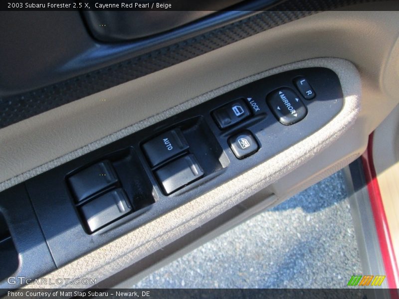 Cayenne Red Pearl / Beige 2003 Subaru Forester 2.5 X