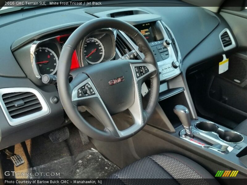 White Frost Tricoat / Jet Black 2016 GMC Terrain SLE