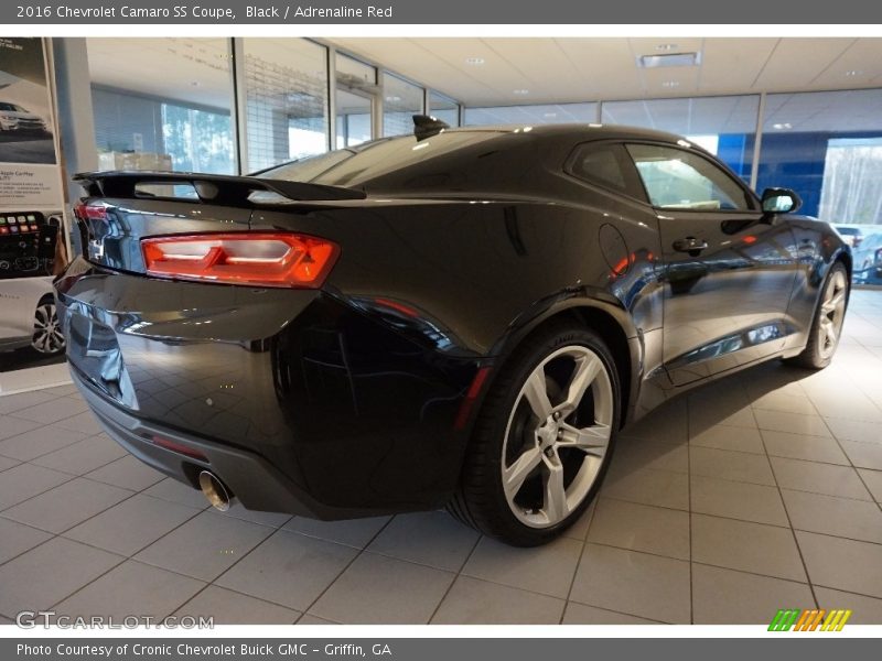 Black / Adrenaline Red 2016 Chevrolet Camaro SS Coupe