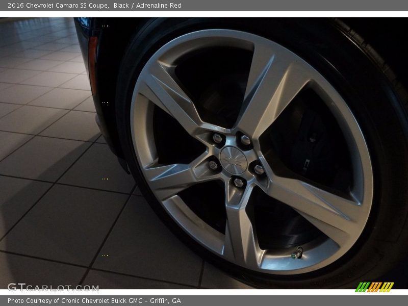 Black / Adrenaline Red 2016 Chevrolet Camaro SS Coupe