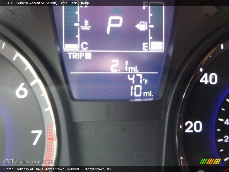 Ultra Black / Beige 2016 Hyundai Accent SE Sedan