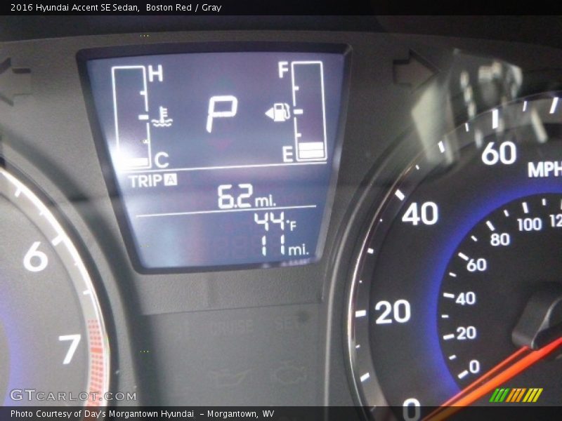 Boston Red / Gray 2016 Hyundai Accent SE Sedan