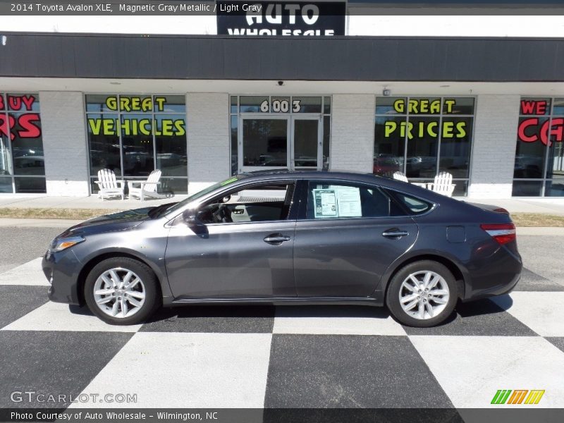 Magnetic Gray Metallic / Light Gray 2014 Toyota Avalon XLE