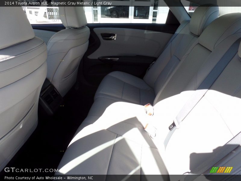 Magnetic Gray Metallic / Light Gray 2014 Toyota Avalon XLE