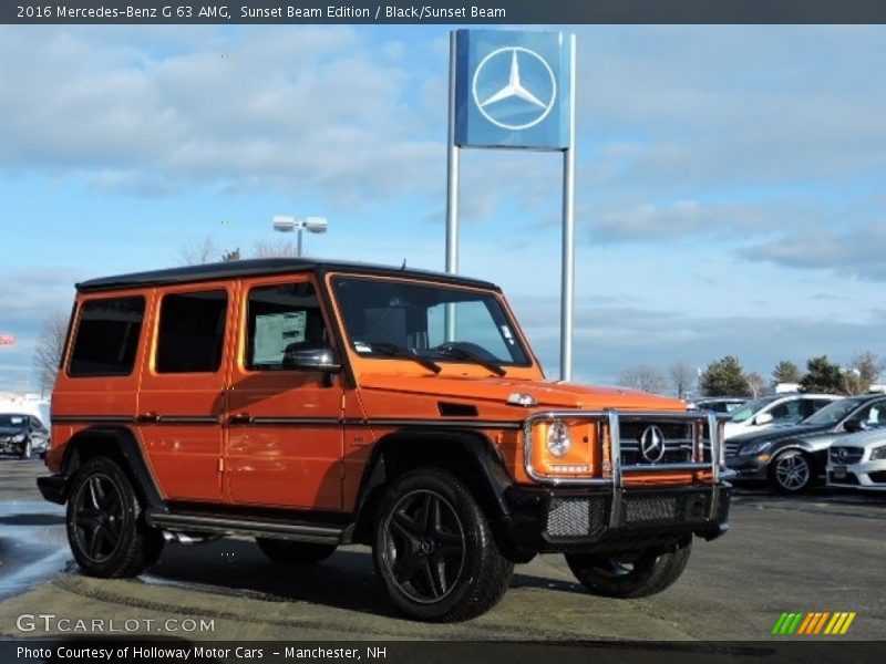 Front 3/4 View of 2016 G 63 AMG