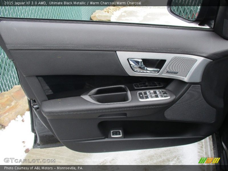 Ultimate Black Metallic / Warm Charcoal/Warm Charcoal 2015 Jaguar XF 3.0 AWD