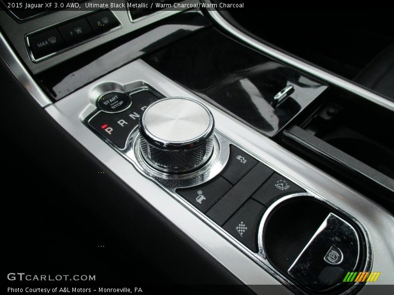Ultimate Black Metallic / Warm Charcoal/Warm Charcoal 2015 Jaguar XF 3.0 AWD