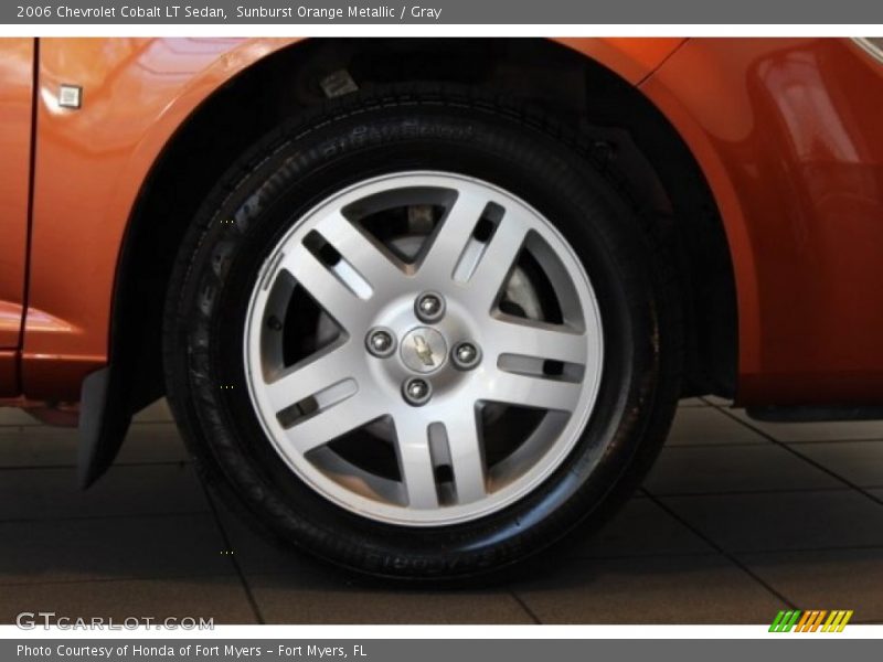 Sunburst Orange Metallic / Gray 2006 Chevrolet Cobalt LT Sedan