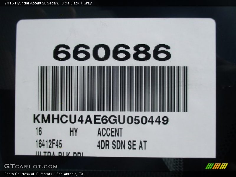 Ultra Black / Gray 2016 Hyundai Accent SE Sedan