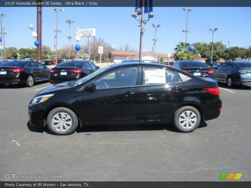 Ultra Black / Gray 2016 Hyundai Accent SE Sedan