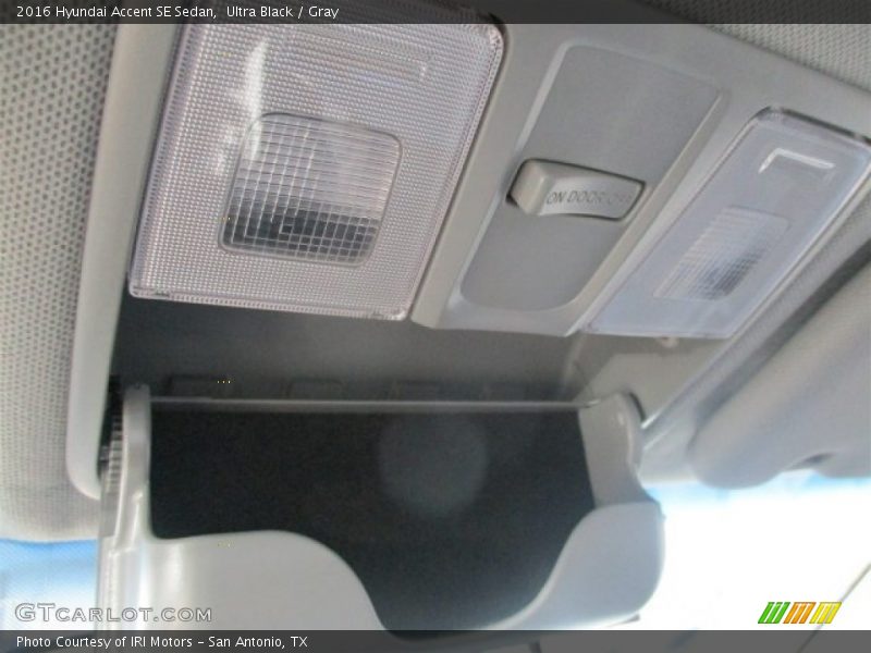 Ultra Black / Gray 2016 Hyundai Accent SE Sedan