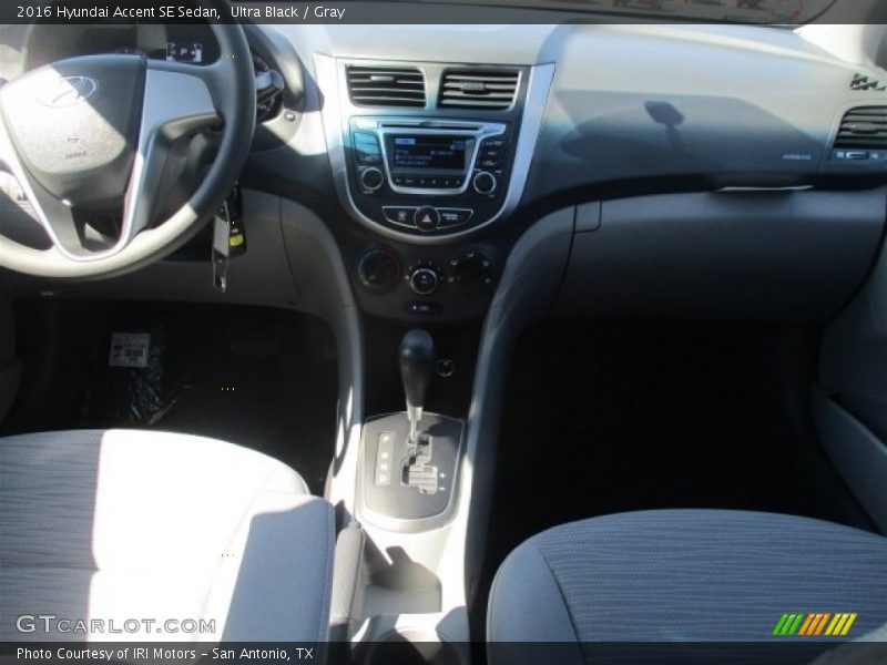 Ultra Black / Gray 2016 Hyundai Accent SE Sedan