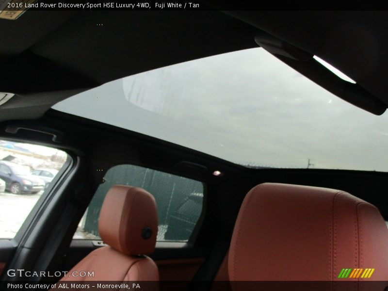 Fuji White / Tan 2016 Land Rover Discovery Sport HSE Luxury 4WD