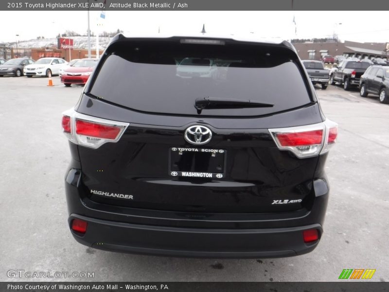 Attitude Black Metallic / Ash 2015 Toyota Highlander XLE AWD