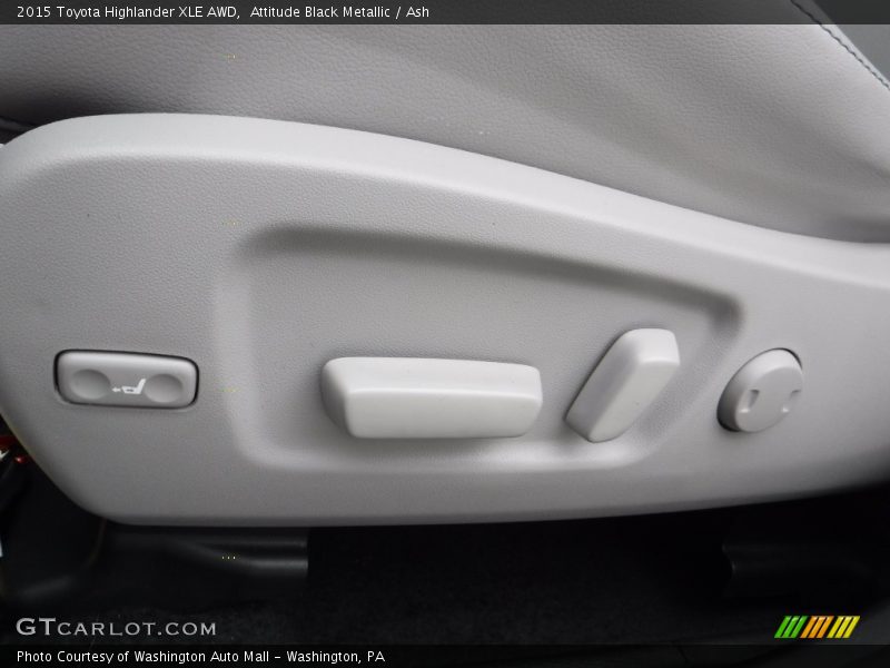Attitude Black Metallic / Ash 2015 Toyota Highlander XLE AWD