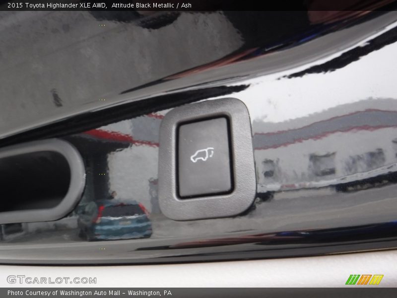 Attitude Black Metallic / Ash 2015 Toyota Highlander XLE AWD