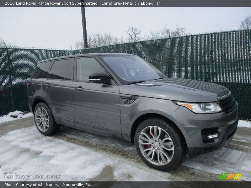 Front 3/4 View of 2016 Range Rover Sport Supercharged