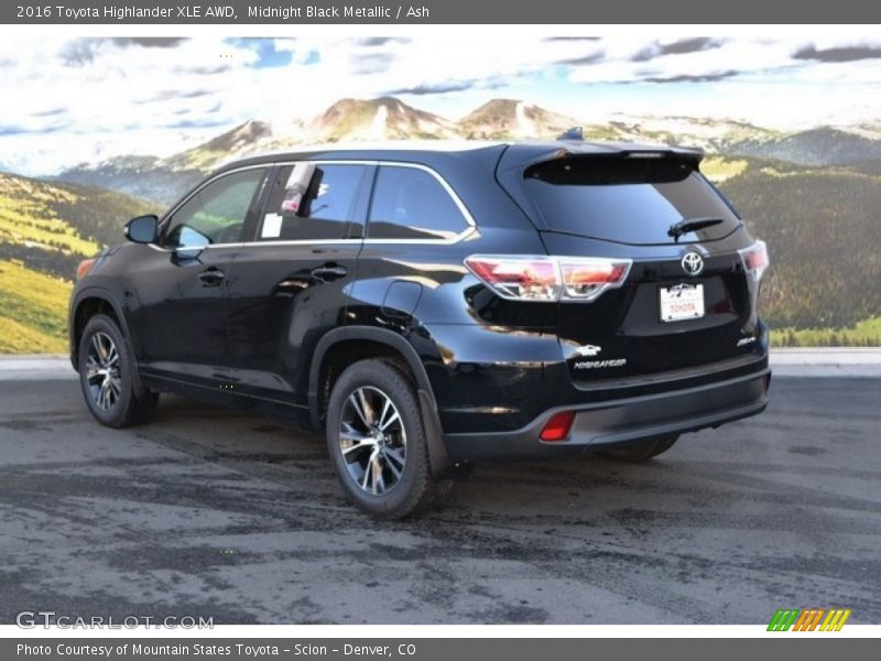 Midnight Black Metallic / Ash 2016 Toyota Highlander XLE AWD
