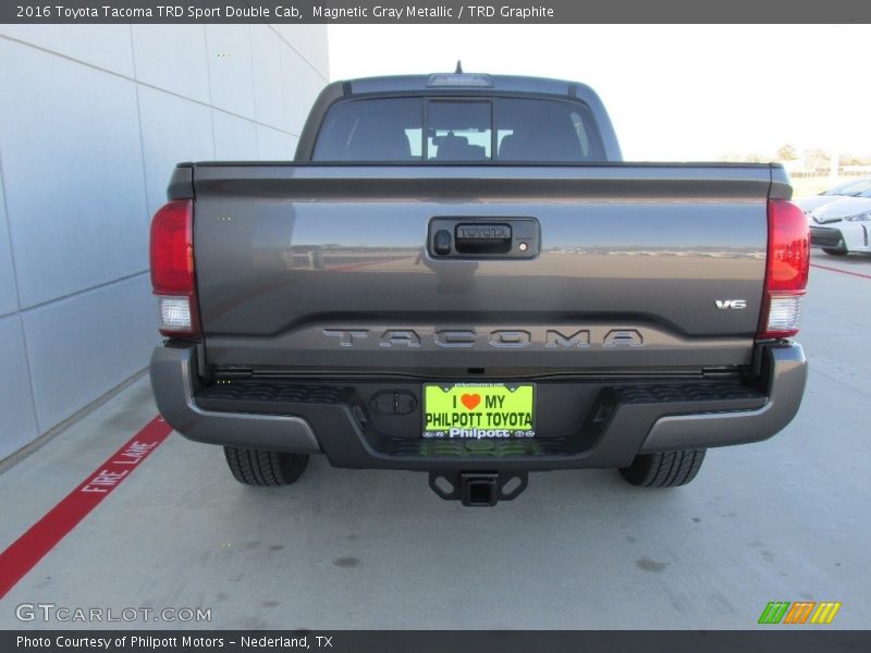 Magnetic Gray Metallic / TRD Graphite 2016 Toyota Tacoma TRD Sport Double Cab