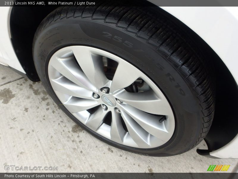 White Platinum / Light Dune 2013 Lincoln MKS AWD