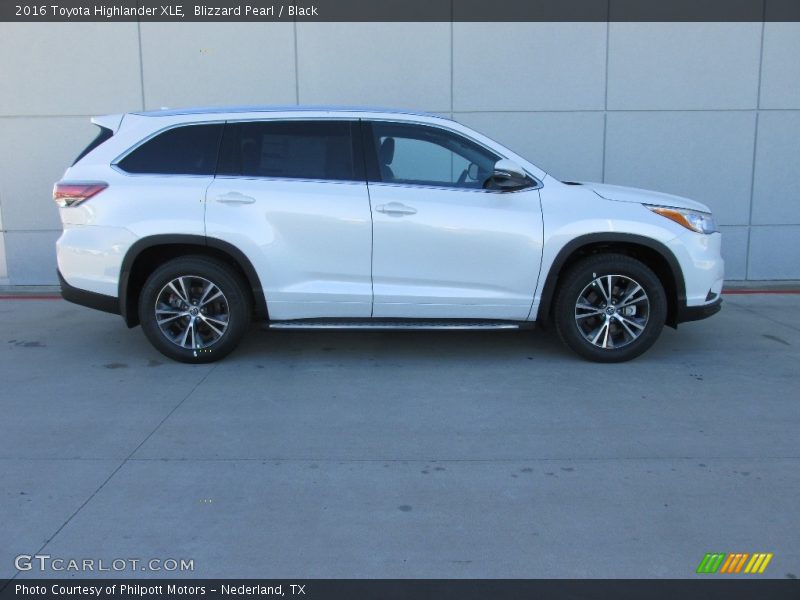 Blizzard Pearl / Black 2016 Toyota Highlander XLE