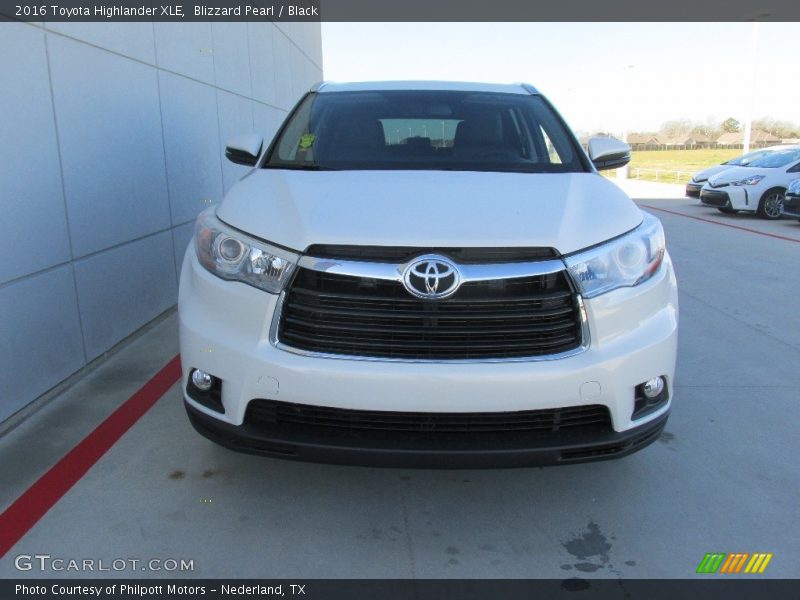Blizzard Pearl / Black 2016 Toyota Highlander XLE