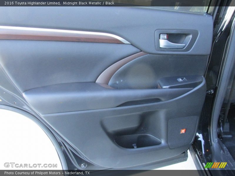 Midnight Black Metallic / Black 2016 Toyota Highlander Limited