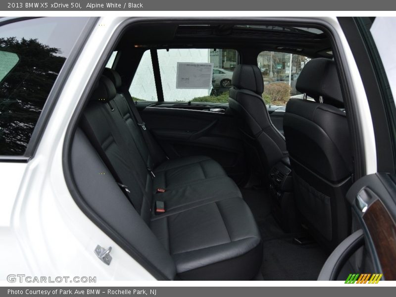 Alpine White / Black 2013 BMW X5 xDrive 50i