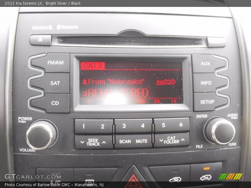 Bright Silver / Black 2013 Kia Sorento LX