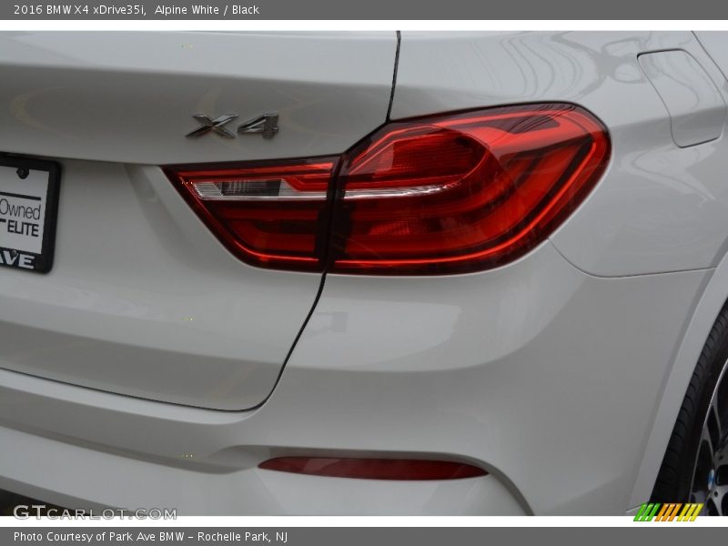 Alpine White / Black 2016 BMW X4 xDrive35i