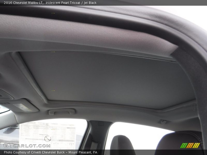 Iridescent Pearl Tricoat / Jet Black 2016 Chevrolet Malibu LT