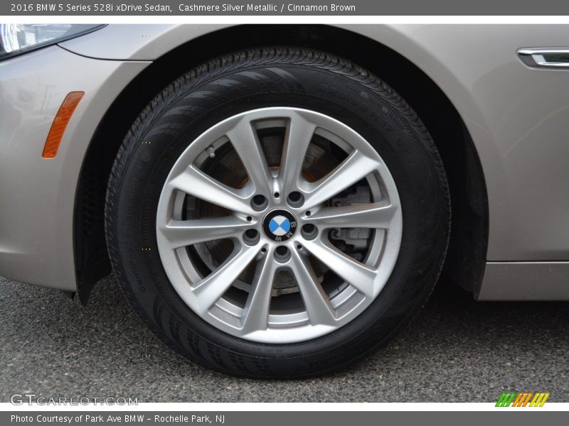 Cashmere Silver Metallic / Cinnamon Brown 2016 BMW 5 Series 528i xDrive Sedan