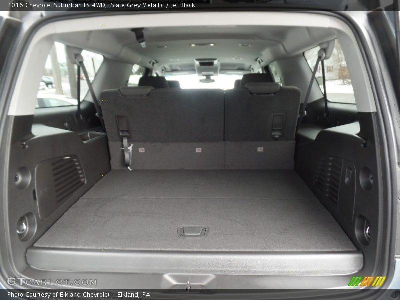  2016 Suburban LS 4WD Trunk