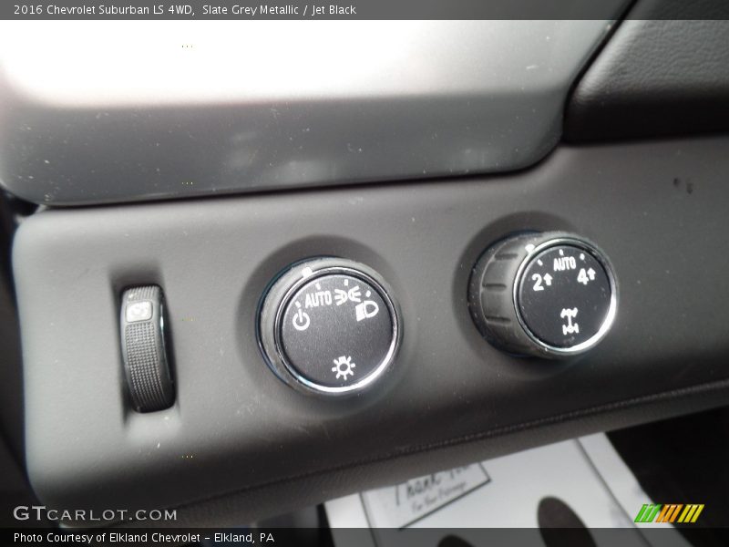 Slate Grey Metallic / Jet Black 2016 Chevrolet Suburban LS 4WD