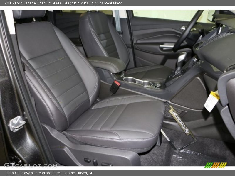 Magnetic Metallic / Charcoal Black 2016 Ford Escape Titanium 4WD