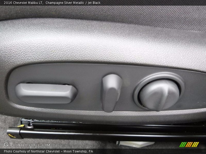 Champagne Silver Metallic / Jet Black 2016 Chevrolet Malibu LT