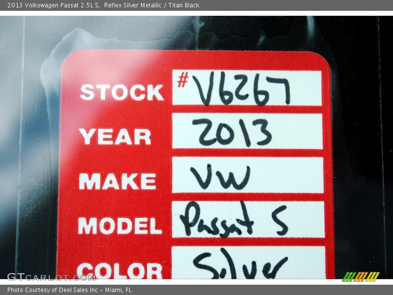 Reflex Silver Metallic / Titan Black 2013 Volkswagen Passat 2.5L S
