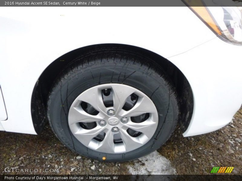 Century White / Beige 2016 Hyundai Accent SE Sedan