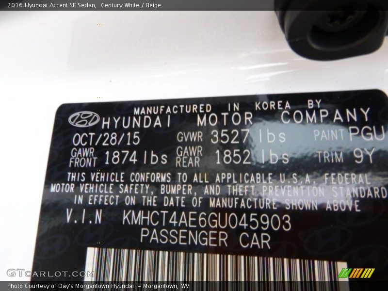 Century White / Beige 2016 Hyundai Accent SE Sedan