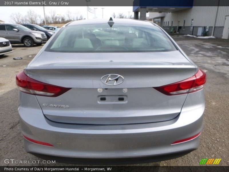 Gray / Gray 2017 Hyundai Elantra SE