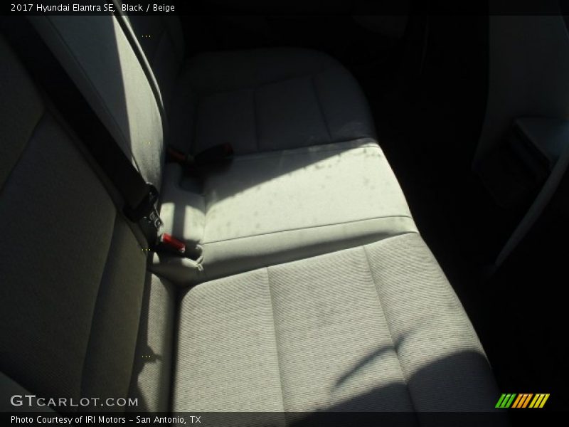 Black / Beige 2017 Hyundai Elantra SE