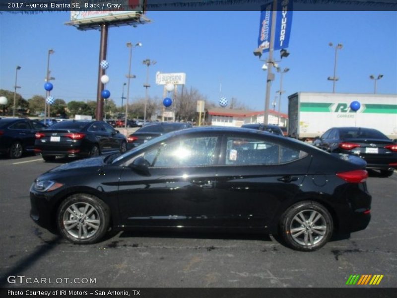 Black / Gray 2017 Hyundai Elantra SE