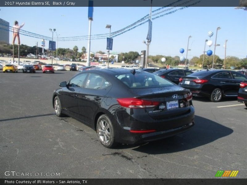 Black / Gray 2017 Hyundai Elantra SE