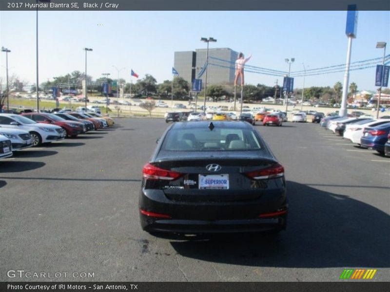 Black / Gray 2017 Hyundai Elantra SE