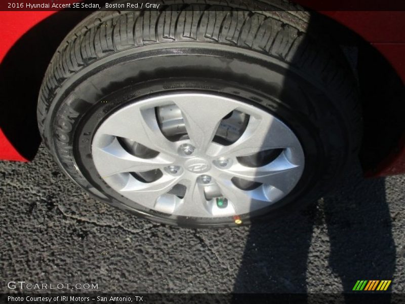 Boston Red / Gray 2016 Hyundai Accent SE Sedan