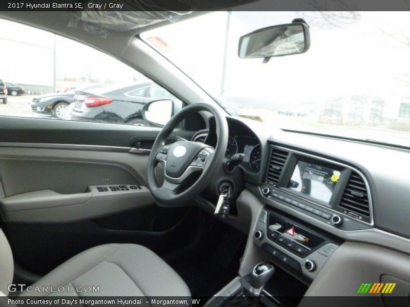 Gray / Gray 2017 Hyundai Elantra SE